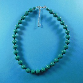 P240 Faux malachite bead necklace
