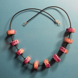 S216 klimt disc bead neckalce