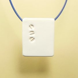 S403 white minimal pendant 1. £21
