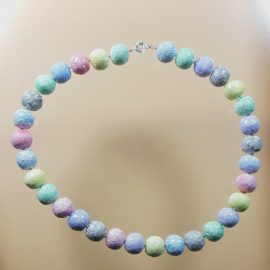 S413 pastel coloured faux ceramic necklace