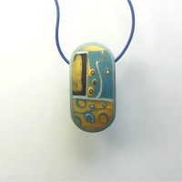 P441 Blue black and gold oval pendant 2 £19