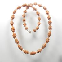 P460 wound bead necklace with dots £19